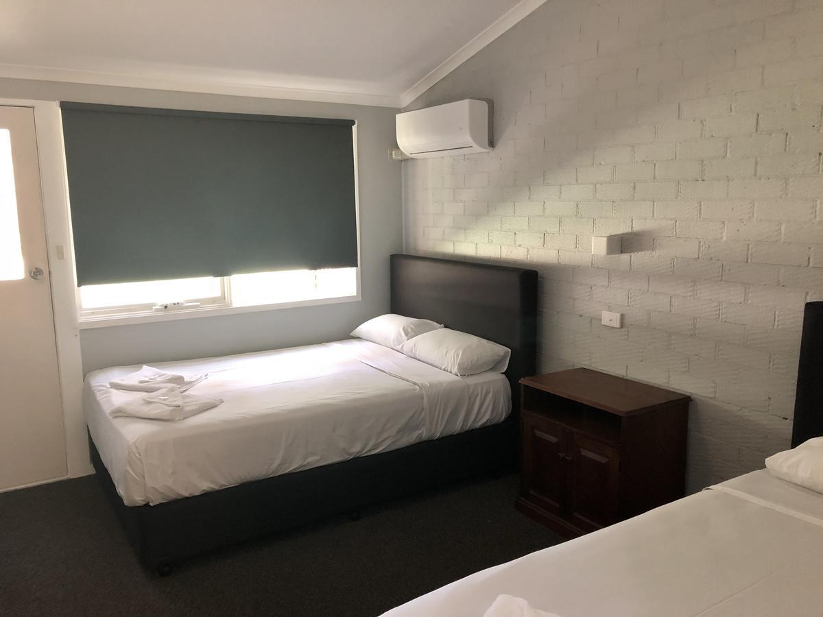 Bateau Bay Hotel 外观 照片
